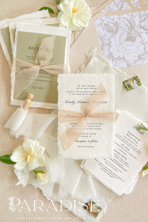 Announce your special day with the natural elegance of these wedding invitations. Perfect for a garden wedding, each invite is printed on premium handmade paper, providing a beautiful, tactile experience. Your guests will be enchanted from the moment they open the envelope to discover our stunning floral liners that perfectly complement the romantic botanical design.