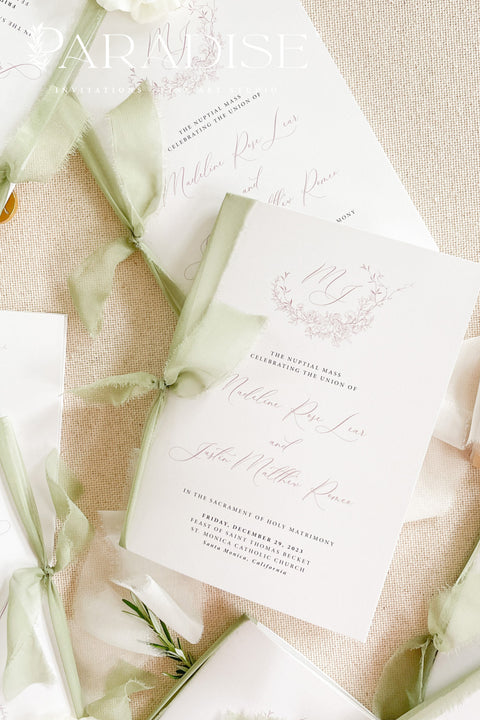 This wedding program features a beautifully hand-drawn sketch of your ceremony location, bringing meaning, storytelling, and personal charm to your celebration. Printed on premium cardstock and finished with a deep green ribbon and warm gold wax seal, it offers a refined balance of old-world elegance and modern minimalism. Perfect for estate weddings, outdoor ceremonies, and romantic fine-art themes, this program creates a memorable first impression for your guests.