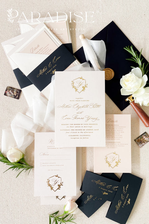 Make your wedding unforgettable from the very first impression with these luxurious hot foil invitations — where timeless design meets radiant metallic shine. Each invitation is meticulously printed on premium cardstock and finished with real foil stamping, adding a touch of elegance and sophistication your guests will never forget.
