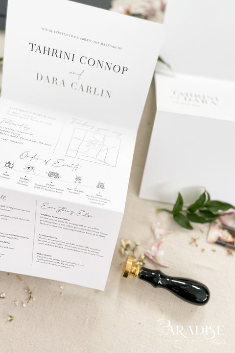 This concertina wedding invitation suite is ideal for couples who want a seamless way to share every detail of their celebration. Its fold-out layout allows you to include your ceremony, reception, travel, and RSVP information - all presented with fine art botanical illustrations that bring a touch of nature’s grace to your stationery. Perfect for garden weddings, destination celebrations, or romantic countryside venues, this suite combines beauty with functionality.