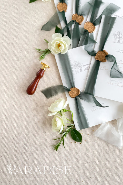 This wedding program features a beautifully hand-drawn sketch of your ceremony location, bringing meaning, storytelling, and personal charm to your celebration. Printed on premium cardstock and finished with a deep green ribbon and warm gold wax seal, it offers a refined balance of old-world elegance and modern minimalism. Perfect for estate weddings, outdoor ceremonies, and romantic fine-art themes, this program creates a memorable first impression for your guests.