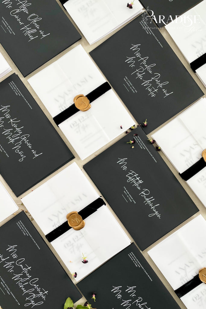 Olivia Black and White Wedding Invitation Sets